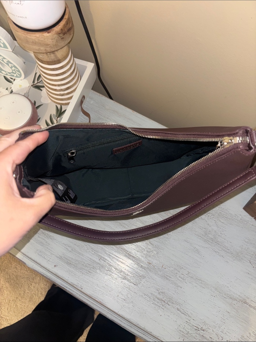 Lacoste Shoulder Bag in Deep Burgundy Saffiano Leather - Picture 3 of 4